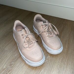 Nike Airforce Size 6.5 Women’s